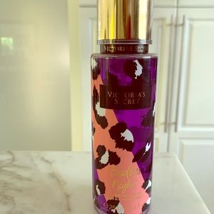 Victoria Secret Endless Night Fragrance Mist
